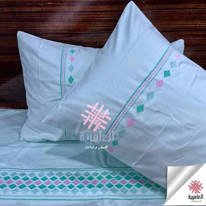 طقم ملاية مطرز بتصميم مثلثات – 4 قطع 5119