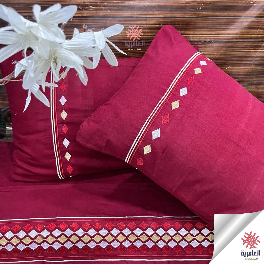 طقم ملاية مطرز بتصميم مثلثات – 4 قطع 5119